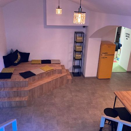 Capsule Hostel Erbenova Прага Екстер'єр фото